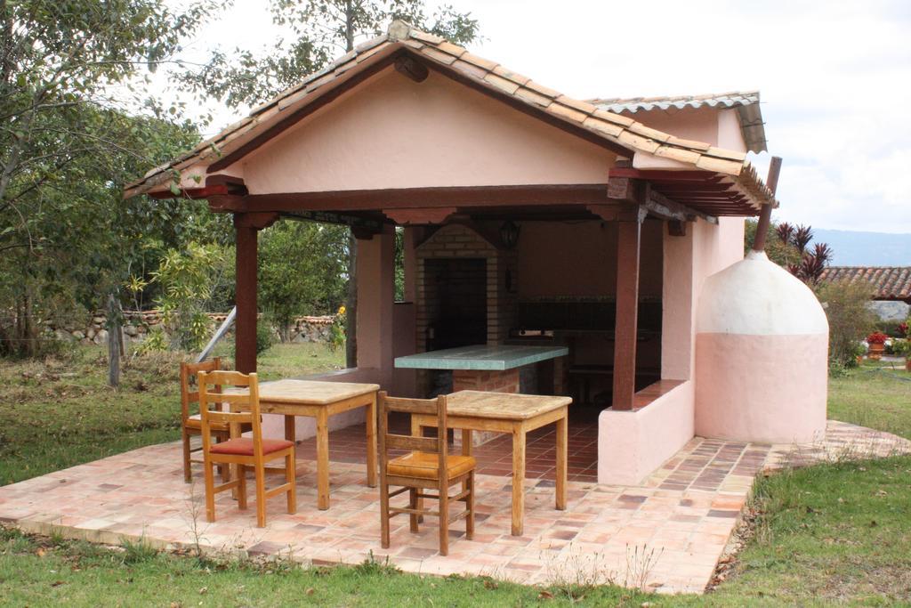 Hacienda El Pinar Del Viento Bed and Breakfast Villa de Leyva Buitenkant foto