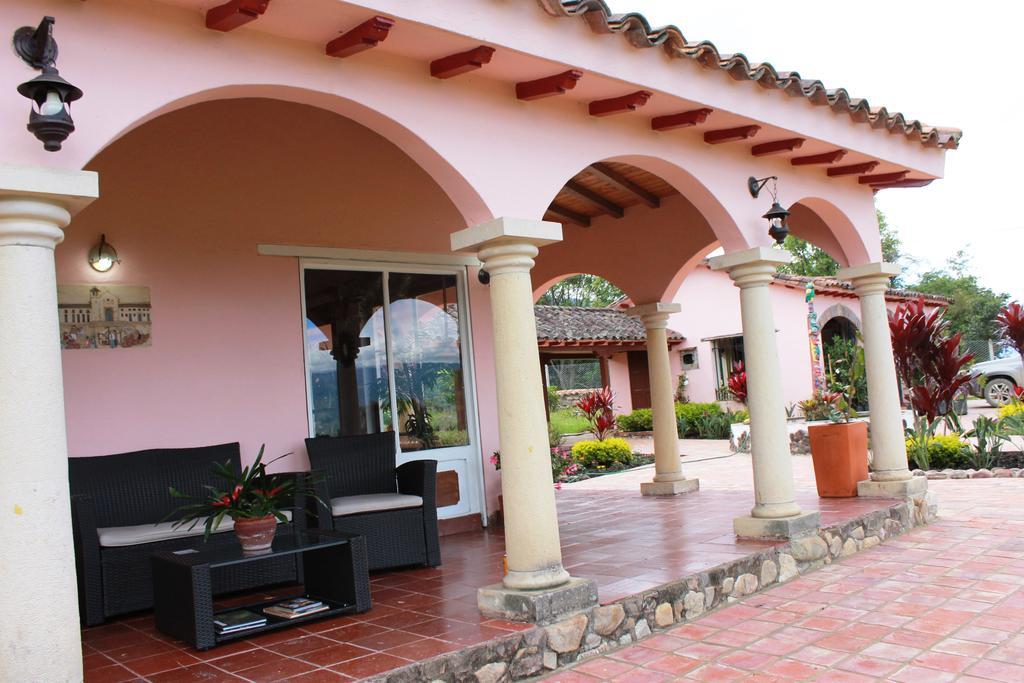 Hacienda El Pinar Del Viento Bed and Breakfast Villa de Leyva Buitenkant foto